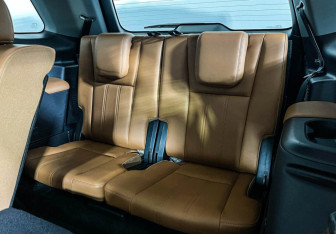 Подержанный автомобиль Changan CS95 2023 года (20 фото)