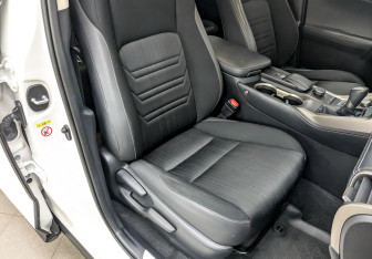 Подержанный автомобиль Lexus NX 2015 года (23 фото)