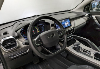 Подержанный автомобиль Belgee X50 2024 года (13 фото)