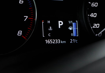 Подержанный автомобиль Mitsubishi Outlander 2019 года (11 фото)