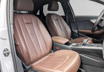 Подержанный автомобиль Audi A4 Sedan 2019 года (23 фото)