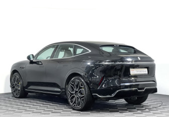 Подержанный автомобиль Avatr 11 2023 года (7 фото)