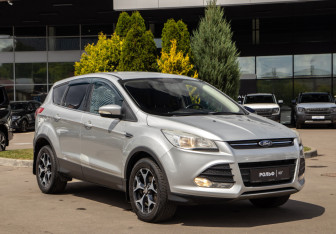Подержанный автомобиль Ford Kuga 2014 года (2 фото)