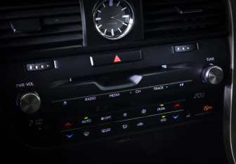 Подержанный автомобиль Lexus RX 2020 года (17 фото)