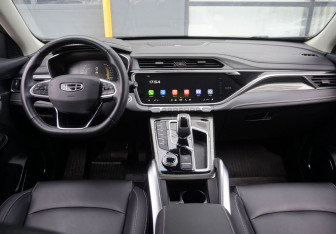 Подержанный автомобиль Geely Atlas Pro 2024 года (14 фото)