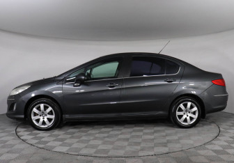 Подержанный автомобиль Peugeot 408 2012 года (8 фото)
