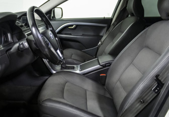 Подержанный автомобиль Volvo XC70 2014 года (11 фото)