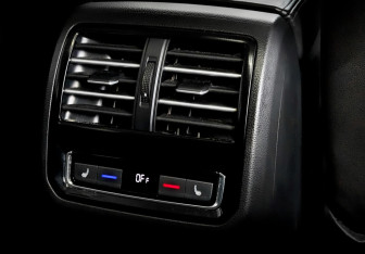 Подержанный автомобиль Volkswagen Passat Wagon 2016 года (29 фото)