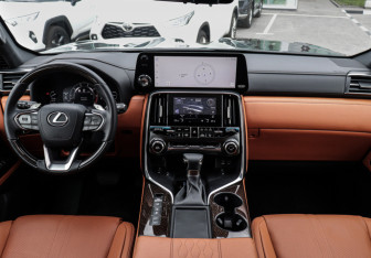 Новый Lexus LX 2025 (12 фото)