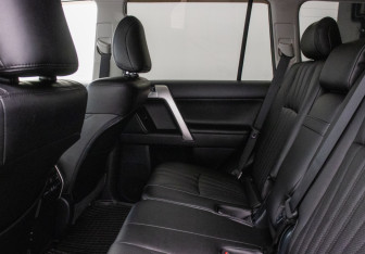Подержанный автомобиль Toyota Land Cruiser Prado 2021 года (11 фото)
