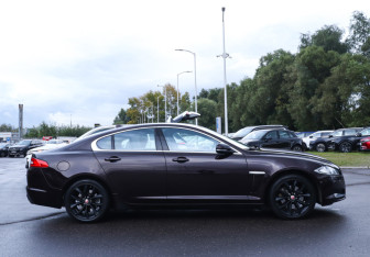 Подержанный автомобиль Jaguar XF Sedan 2012 года (4 фото)