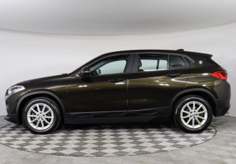 Подержанный автомобиль BMW X2 2018 года (5 фото)