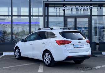 Подержанный автомобиль Kia Ceed Wagon 2014 года (7 фото)