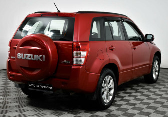 Подержанный автомобиль Suzuki Grand Vitara 2012 года (3 фото)