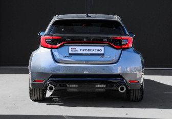 Подержанный автомобиль Toyota Yaris Hatchback 2024 года (5 фото)
