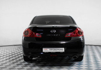 Подержанный автомобиль Infiniti G Sedan 2011 года (6 фото)