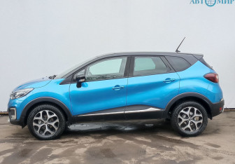 Подержанный автомобиль Renault Kaptur 2017 года (8 фото)