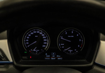 Подержанный автомобиль BMW X2 2019 года (15 фото)