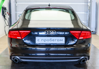Подержанный автомобиль Audi A7 2013 года (4 фото)