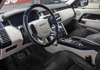 Подержанный автомобиль Land Rover Range Rover 2021 года (17 фото)
