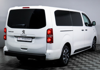 Подержанный автомобиль Peugeot Traveller 2021 года (5 фото)