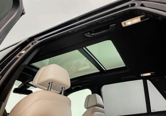 Подержанный автомобиль BMW X5 2016 года (52 фото)