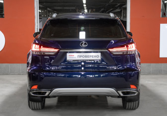Подержанный автомобиль Lexus RX 2020 года (6 фото)