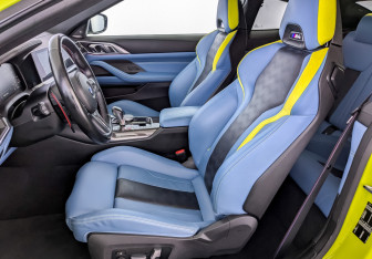 Подержанный автомобиль BMW M4 Coupe 2021 года (20 фото)