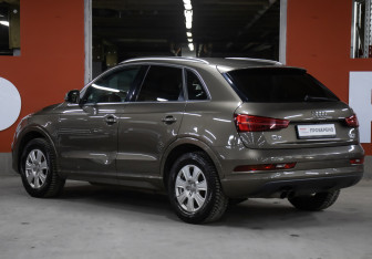Подержанный автомобиль Audi Q3 2016 года (7 фото)