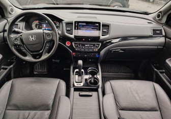 Подержанный автомобиль Honda Pilot 2020 года (9 фото)