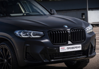 Подержанный автомобиль BMW X3 2024 года (4 фото)