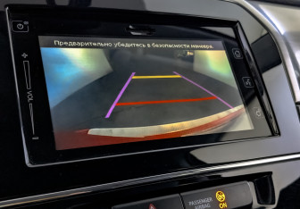 Подержанный автомобиль Suzuki Vitara 2016 года (27 фото)