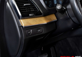 Подержанный автомобиль Volvo XC90 2021 года (18 фото)