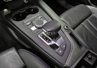 Подержанный автомобиль Audi A5 Liftback 2017 года (18 фото)