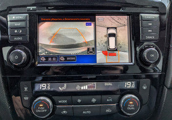 Подержанный автомобиль Nissan X-Trail 2021 года (30 фото)