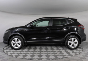 Подержанный автомобиль Nissan Qashqai 2020 года (8 фото)