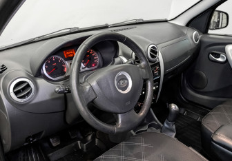 Подержанный автомобиль LADA (ВАЗ) Largus Wagon 2019 года (16 фото)