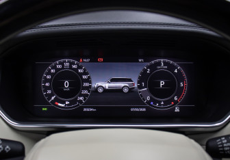 Подержанный автомобиль Land Rover Range Rover 2019 года (12 фото)
