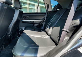 Подержанный автомобиль Suzuki Grand Vitara 2007 года (10 фото)