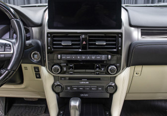 Подержанный автомобиль Lexus GX 2021 года (16 фото)