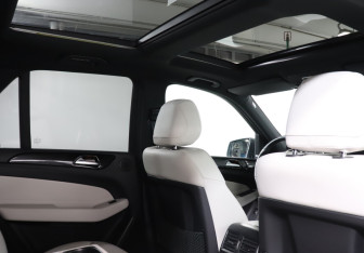 Подержанный автомобиль Mercedes-Benz GLE 2018 года (19 фото)
