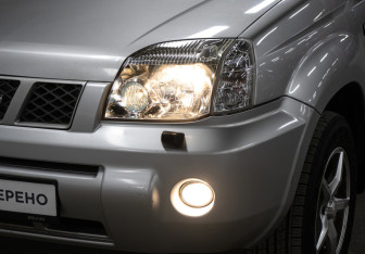 Подержанный автомобиль Nissan X-Trail 2005 года (19 фото)