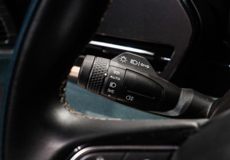 Подержанный автомобиль Geely Monjaro 2023 года (27 фото)