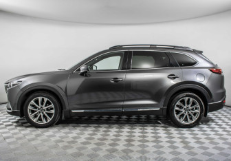 Подержанный автомобиль Mazda CX-9 2018 года (8 фото)