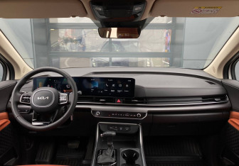 Новый Kia Carnival 2025 (18 фото)
