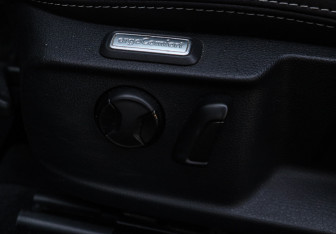 Подержанный автомобиль Volkswagen Passat Wagon 2016 года (15 фото)