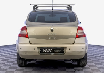 Подержанный автомобиль Renault Megane Sedan 2008 года (6 фото)