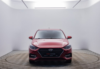 Подержанный автомобиль Hyundai Solaris Sedan 2018 года (2 фото)