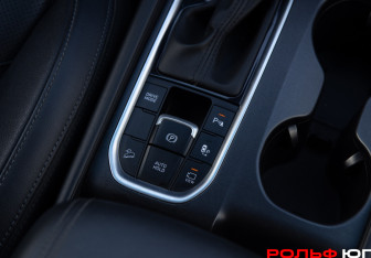 Подержанный автомобиль Hyundai Santa Fe 2020 года (16 фото)