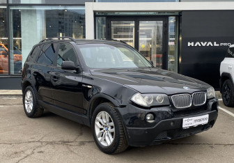 Подержанный автомобиль BMW X3 2008 года (3 фото)